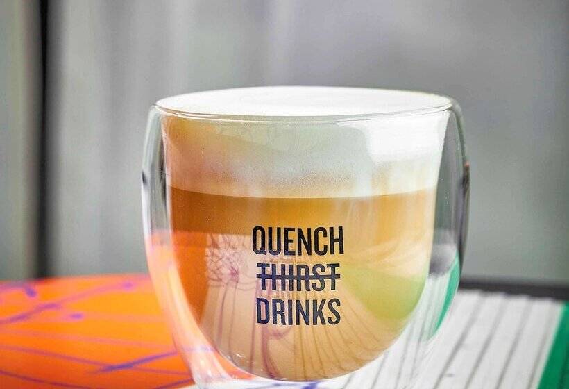 בית מלון כפרי Tribe Phnom Penh Post Office