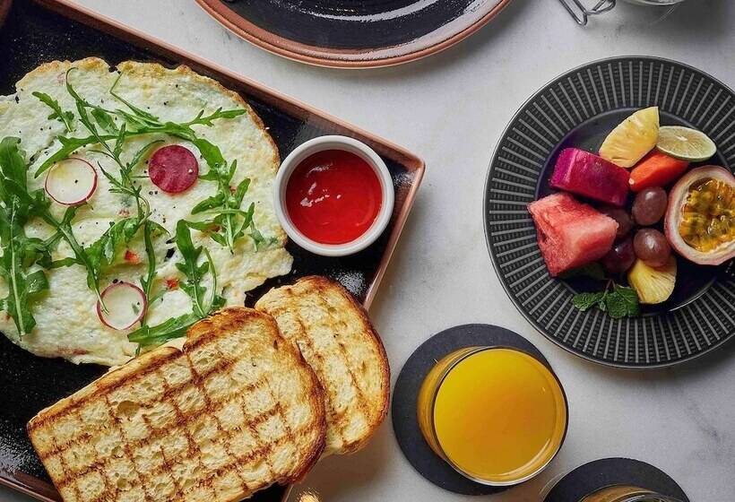 בית מלון כפרי Tribe Phnom Penh Post Office