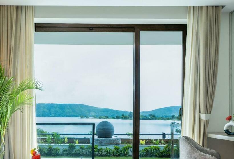 호텔 Zana Lakeview Resort Most Scenic Lakeside Resort