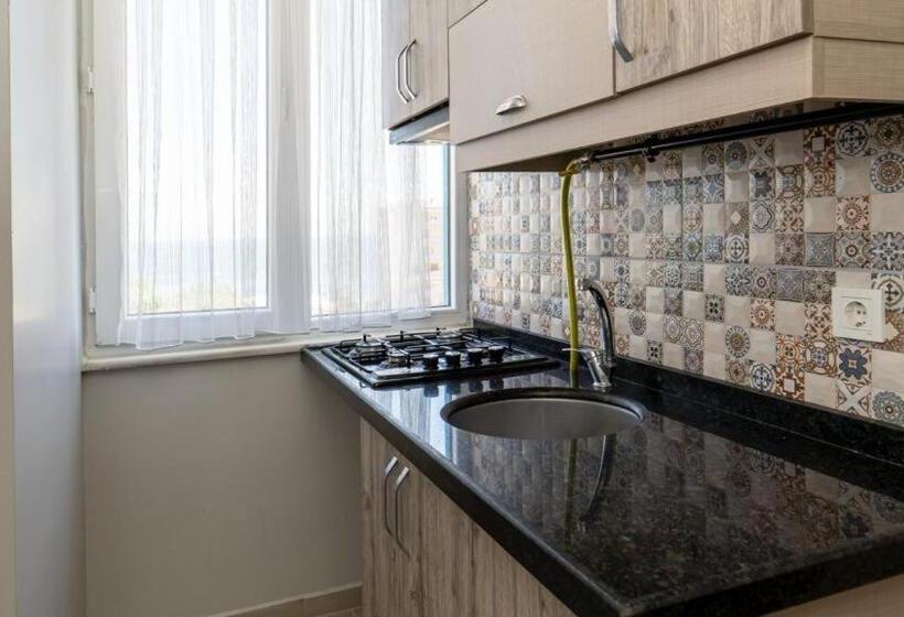 Kumbağ şehri̇ Saray Apart Otel