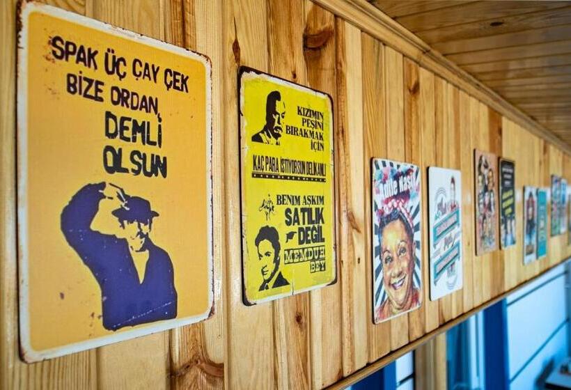 Kumbağ şehri̇ Saray Apart Otel