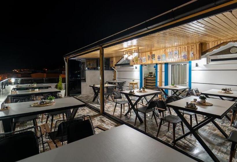 Kumbağ şehri̇ Saray Apart Otel