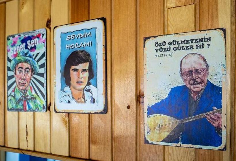 Kumbağ şehri̇ Saray Apart Otel