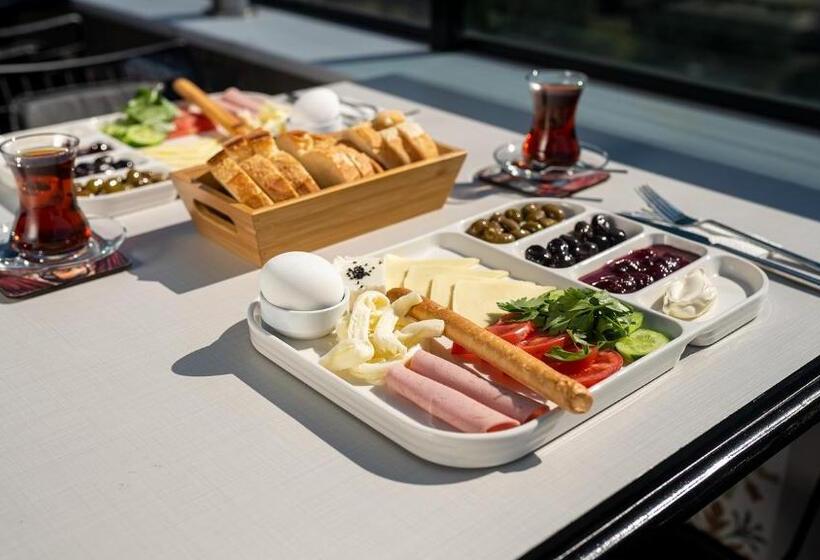 Kumbağ şehri̇ Saray Apart Otel