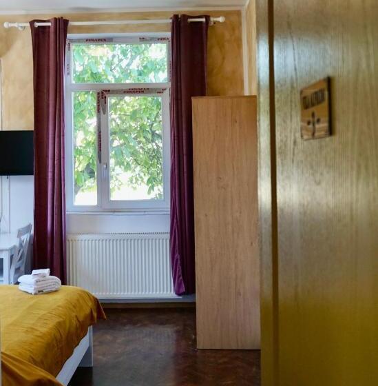 פנסיון Cazare Alfredo