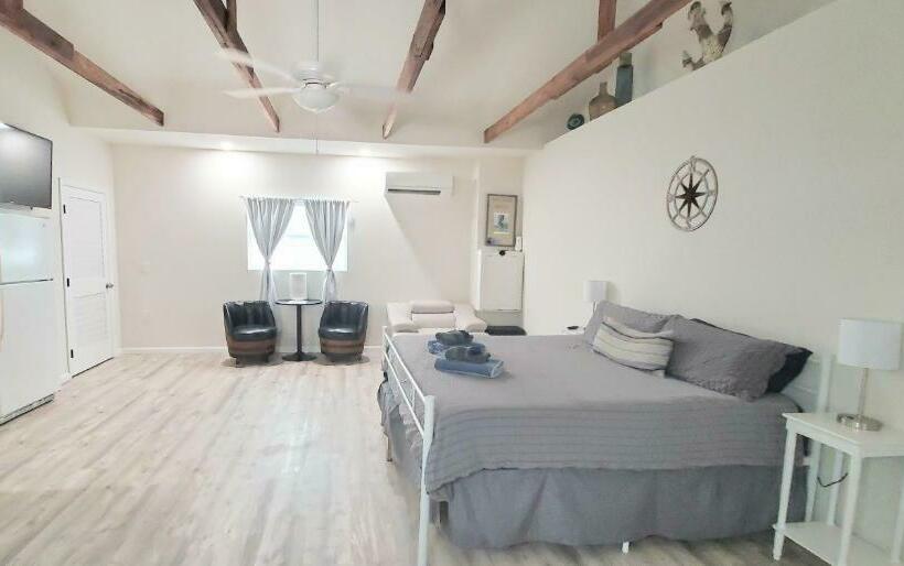 بنسيون King Size Sassy Studio