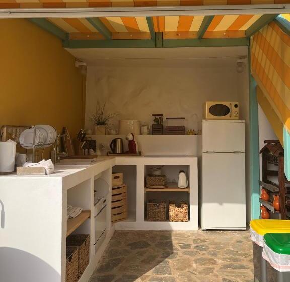 بنسيون La Finquita   Adeje