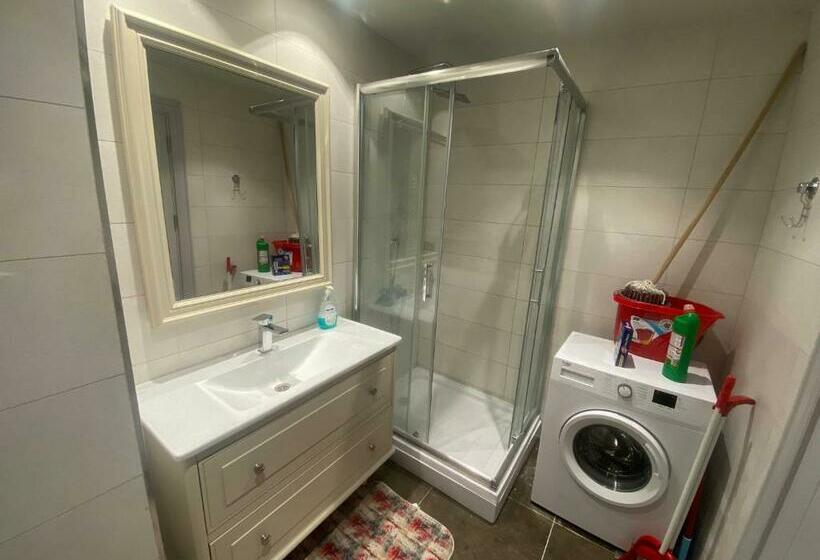 شقة فاخرة بإطلالة رائعة