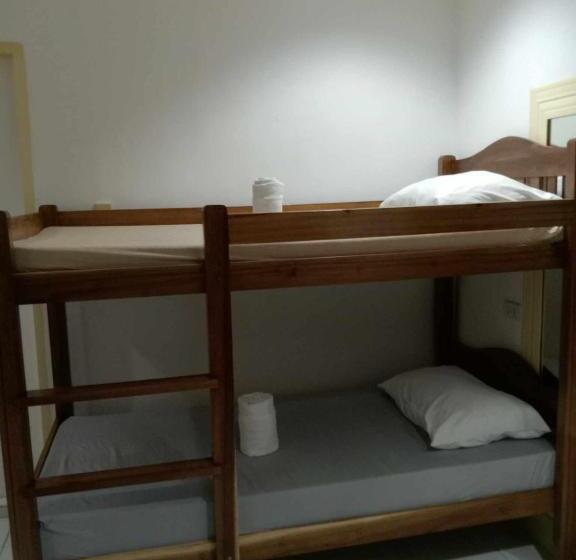 هاستل Bountiful Inn