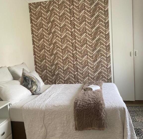 Bed and Breakfast Dwengu Guest House