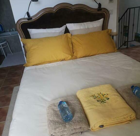 민박 Les Deux Chênes à Tanneron Village