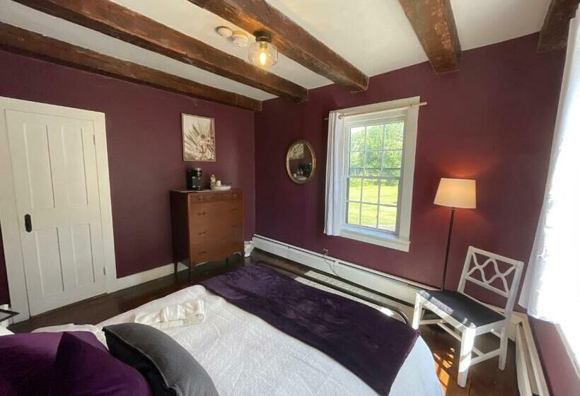 مبيت وإفطار Stone Hearth Inn And Eatery