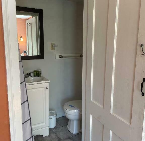 مبيت وإفطار Stone Hearth Inn And Eatery