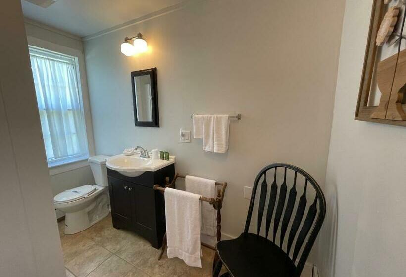 مبيت وإفطار Stone Hearth Inn And Eatery