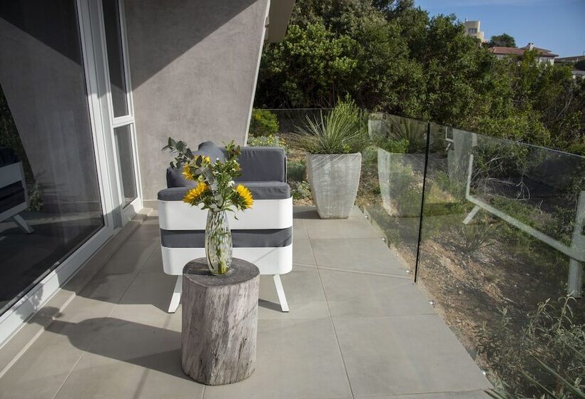 ホテル Crown On The Heads