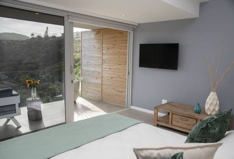 ホテル Crown On The Heads