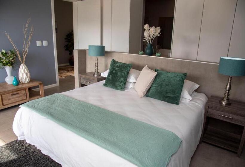 ホテル Crown On The Heads