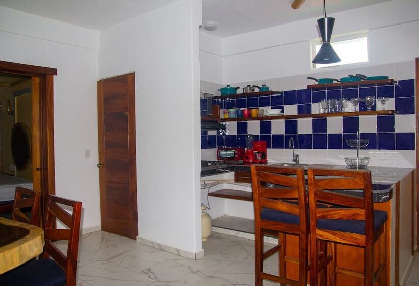 فندق Happy Beach