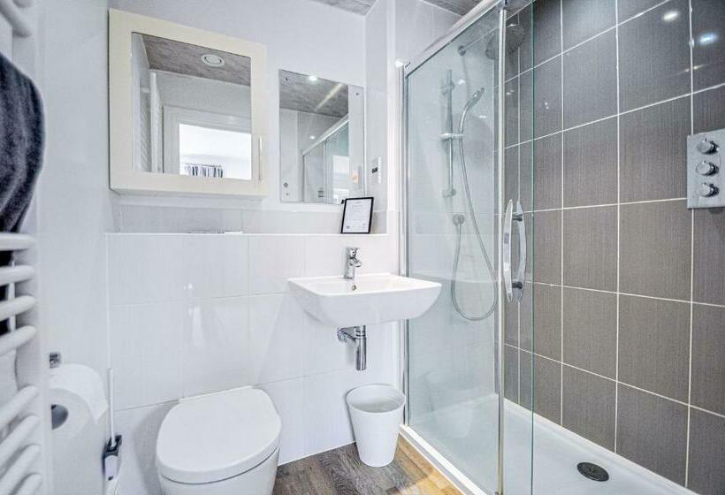 The Courtyard   Charming Boutique Hotel With Parking