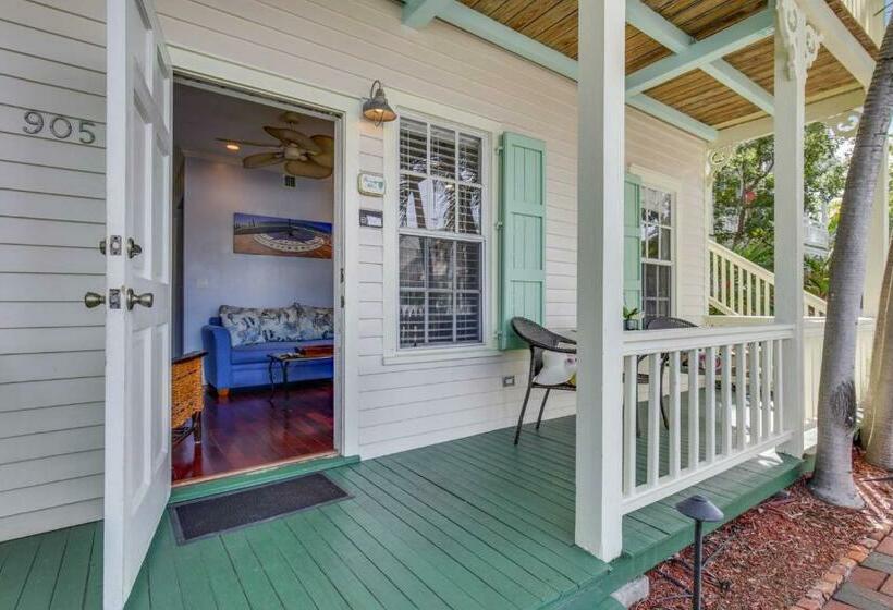 Paradise Place By Avantstay Key West Old Town Condo W Shared Pool