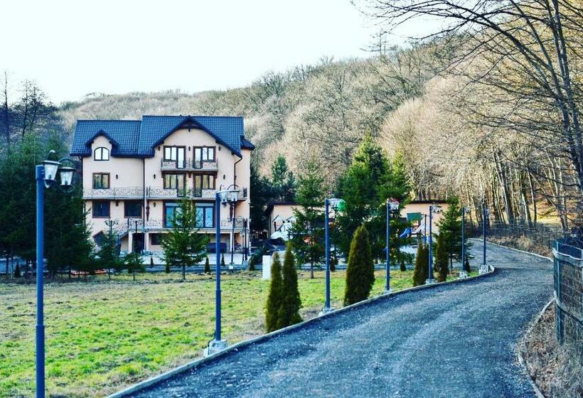 ペンション Imperial Resort