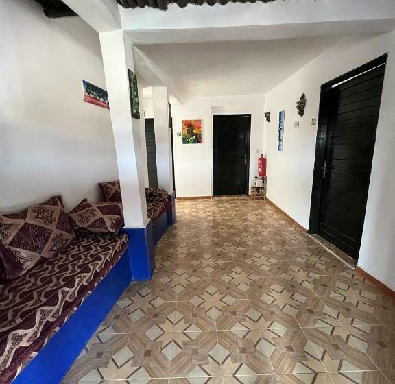 بنسيون La Colina House Taghazout