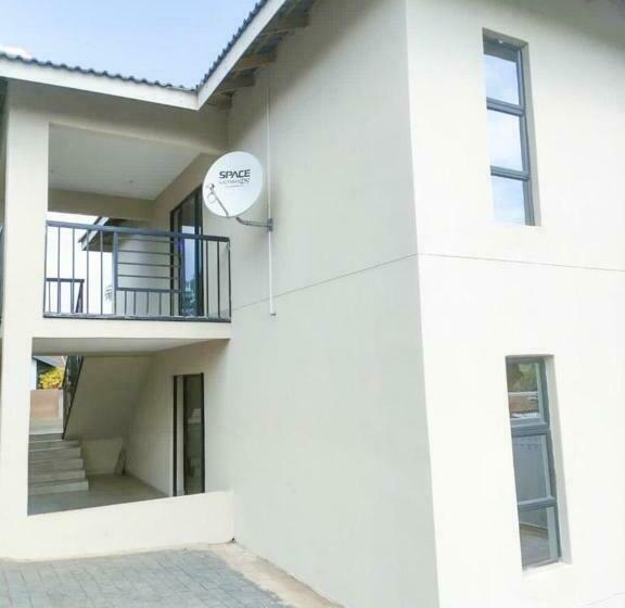 Пансион Mbuso Guest Lodge