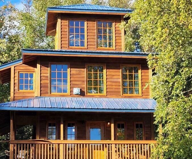 بنسيون The Eagle S Nest Treehouse Cabin