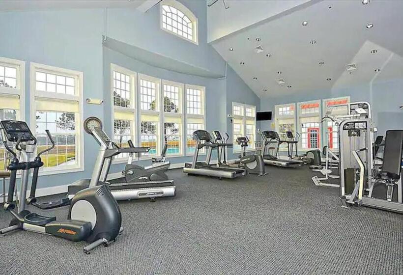 Relaxing Bethany Beach Retreat, Pools, Families Welcome Including Dogs!