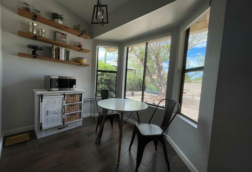 Vista Retreat   Country Club Estates