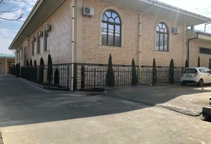 مبيت وإفطار Damir