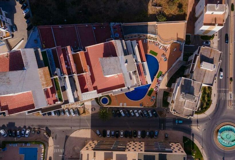 Bright 1bdr Apartment W/balcony & Pool By Lovelystay