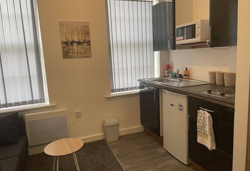 Bv Comfy Budget Studio At Quebec Street Bradford