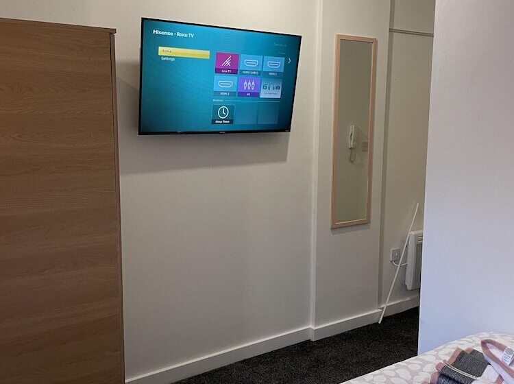 Bv Comfy Budget Studio At Quebec Street Bradford