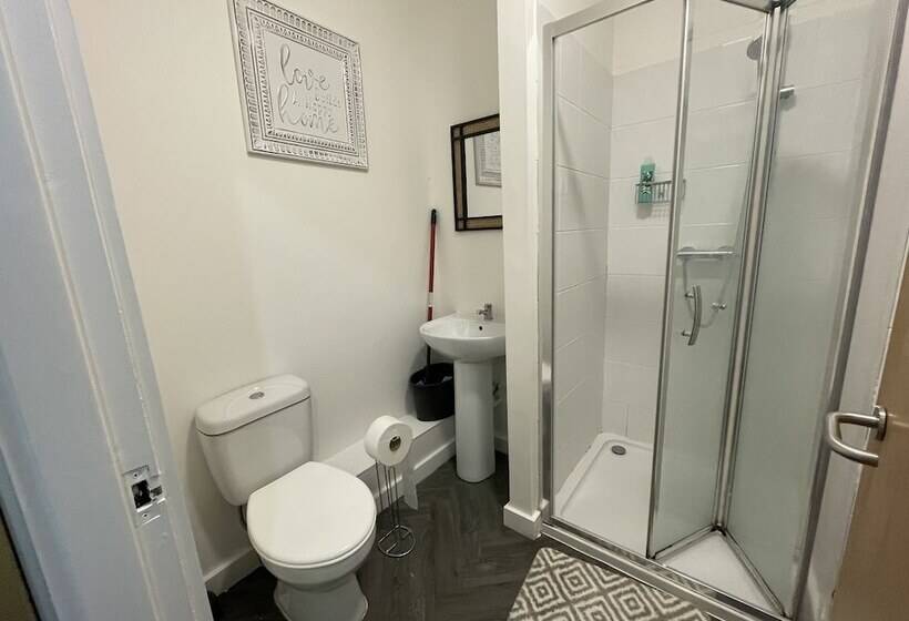 Bv Comfy Budget Studio At Quebec Street Bradford