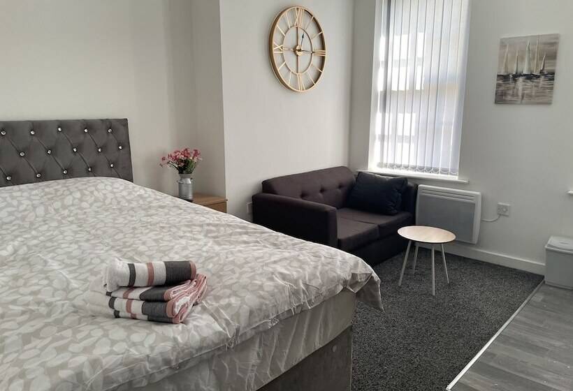 Bv Comfy Budget Studio At Quebec Street Bradford