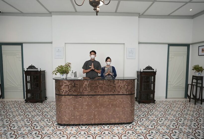 Ceria Hotel At Alun Alun Yogyakarta