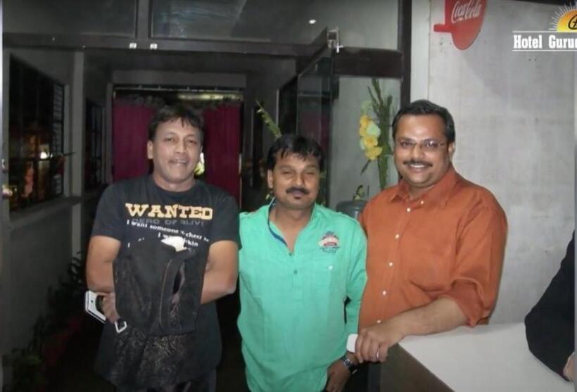 בית מלון כפרי Gurudev Palace, Banda Couples Not Allowed