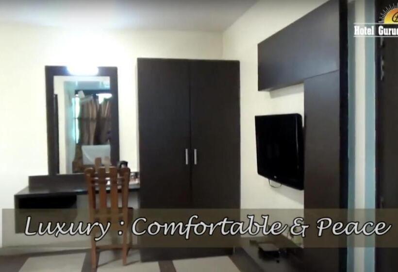 בית מלון כפרי Gurudev Palace, Banda Couples Not Allowed