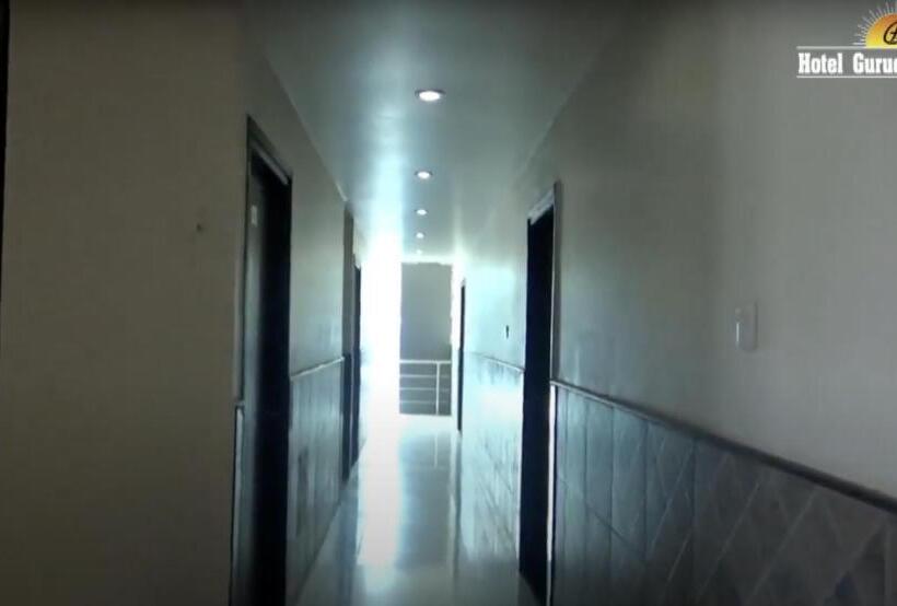 בית מלון כפרי Gurudev Palace, Banda Couples Not Allowed