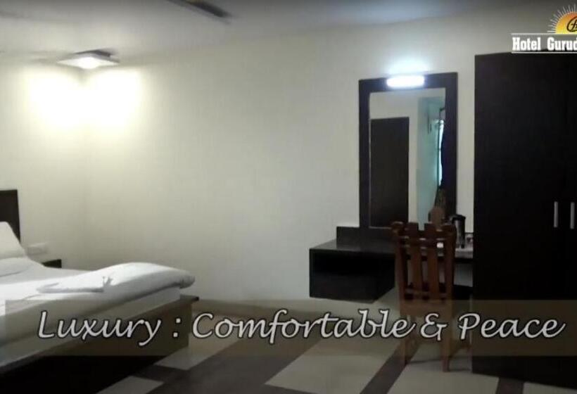 בית מלון כפרי Gurudev Palace, Banda Couples Not Allowed