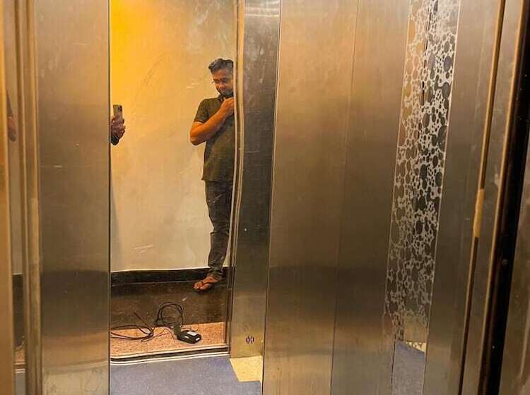 호텔 Intourist By Agira