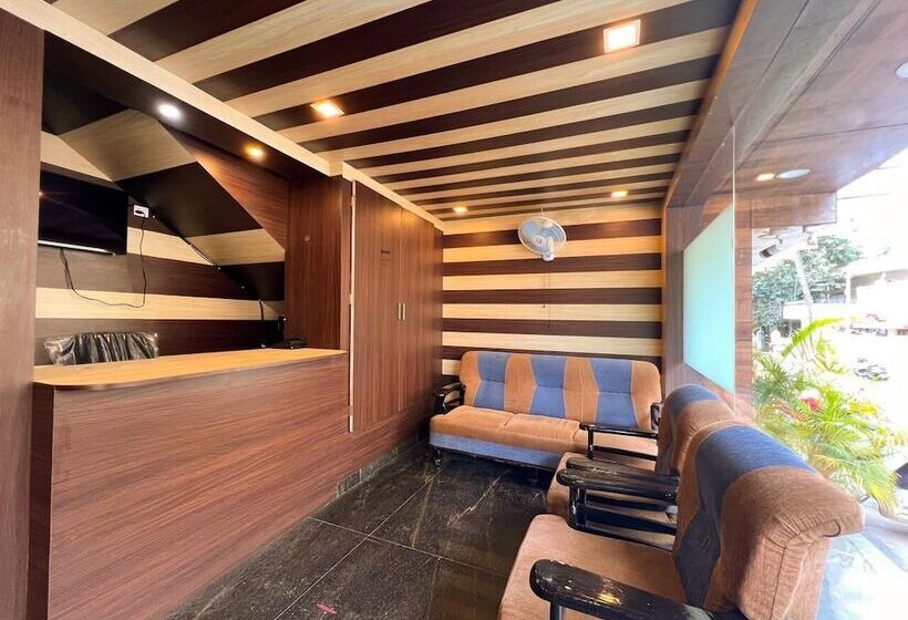 호텔 Intourist By Agira