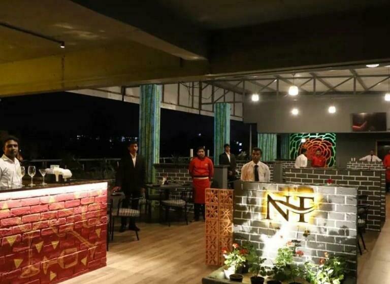 Staymaker Hotel North Face