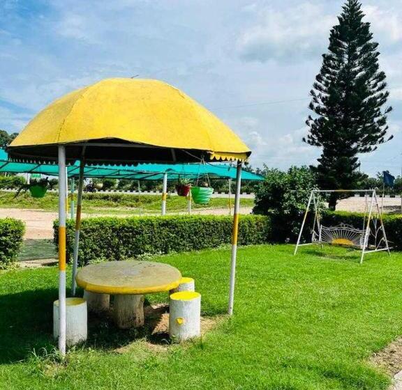 호텔 Oyo 93433 Gill & Restaurant