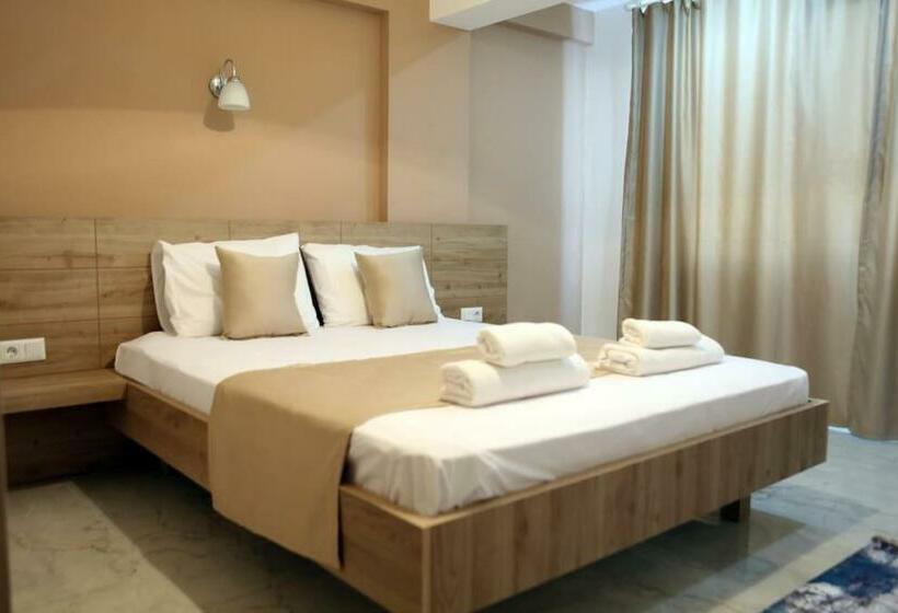 Kaş Ay Işığı Suit Apart