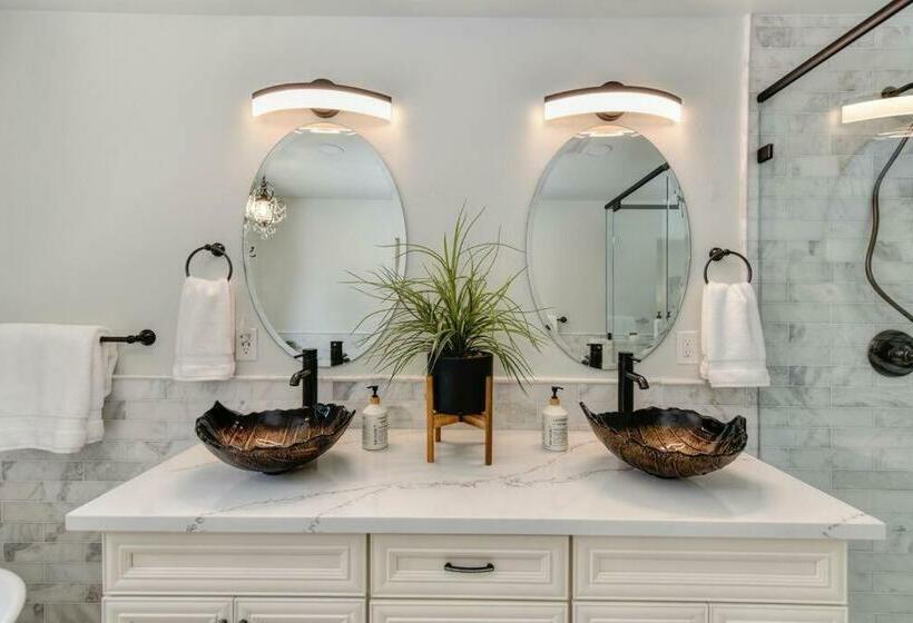 Kissing Turtle Lagoon