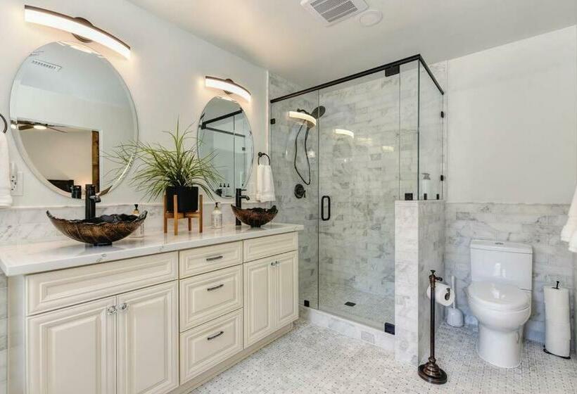 Kissing Turtle Lagoon