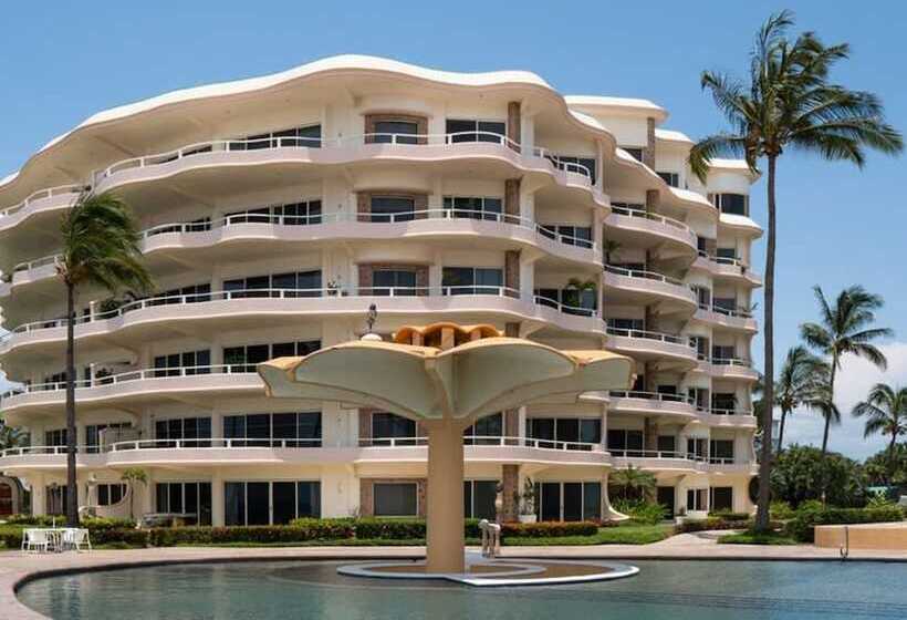 Ocean Front Condo With Pool Sleeps 6 Adults Quinta Del Mar 203