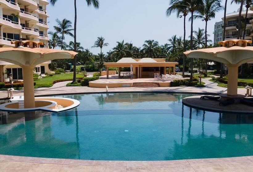 Ocean Front Condo With Pool Sleeps 6 Adults Quinta Del Mar 203